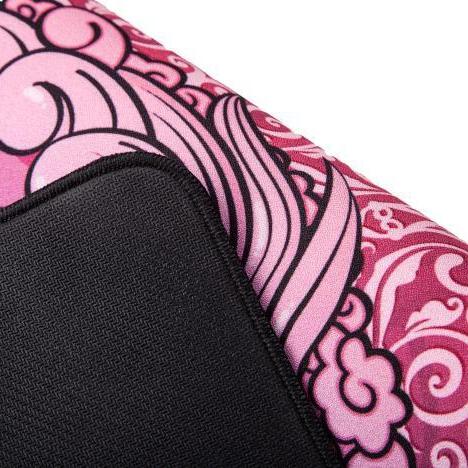 The Benefits of a Cloth Surface Mouse Pad